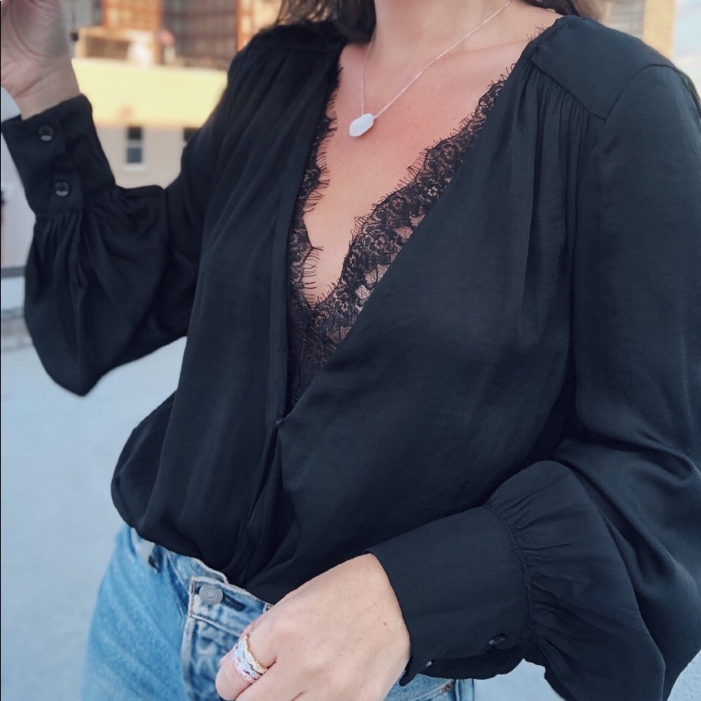 Last 1✨Alma Lace Neckline Long Sleeve Top - Black - Picture 6 of 7